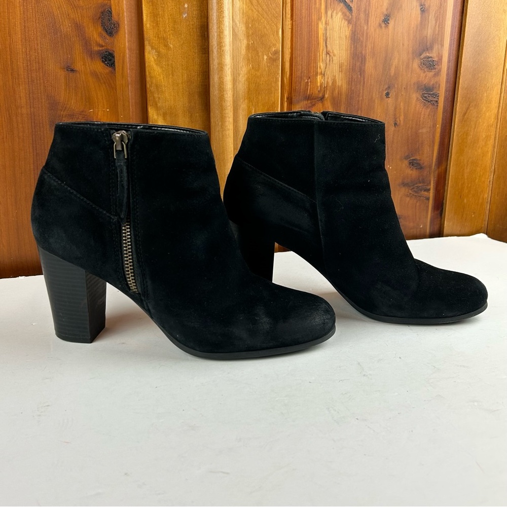 Cole Haan Grand.OS Black Suede Ankle Classic Comfy Glamcore Booties Minimalist